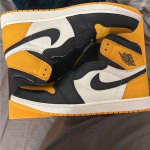 Air Jordan 1 “Taxi”